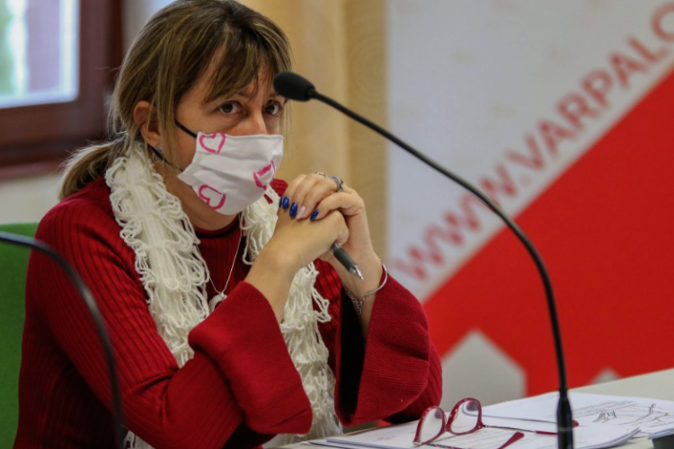 Rendkívüli ülésen számolt be a képviselő-testületnek a koronavírus-járvány ügyében tett intézkedésekről a polgármester
