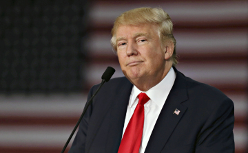 Donald Trump Iránt okolja az Ománi-öbölben történt incidensért