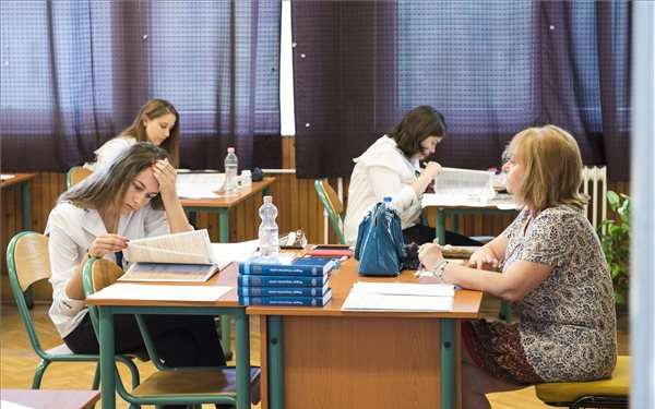 Kezdődnek a szóbeli érettségi vizsgák