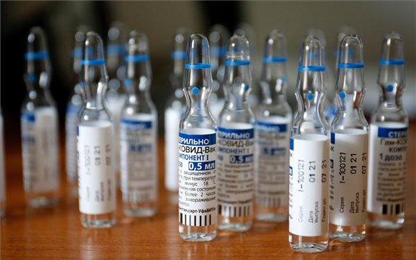 Orosz miniszter: 83 százalékos a Szputnyik V hatékonysága a delta variáns ellen