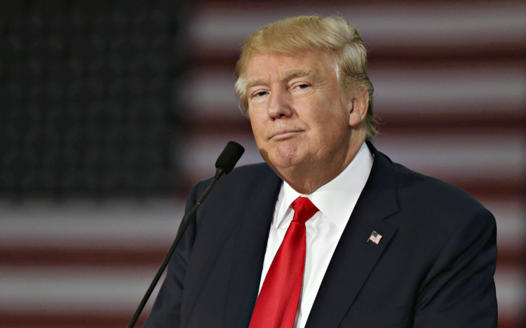 Donald Trump Iránt okolja az Ománi-öbölben történt incidensért