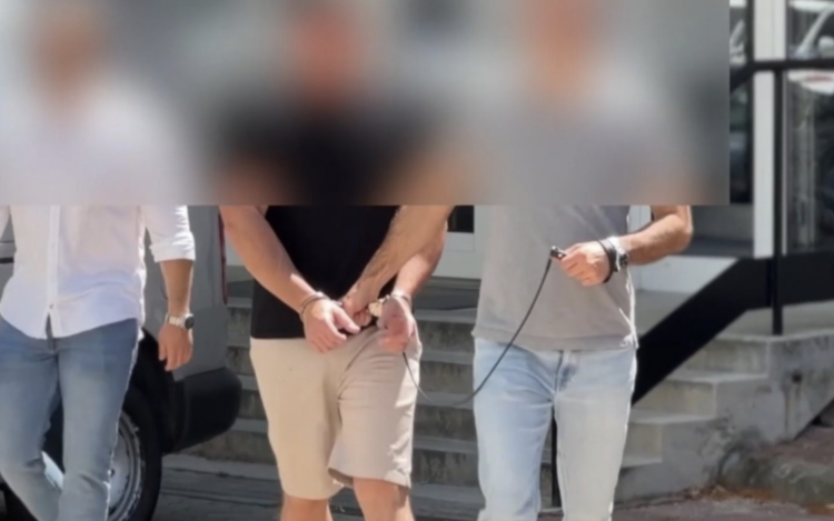BEZÁRULT A KÖR