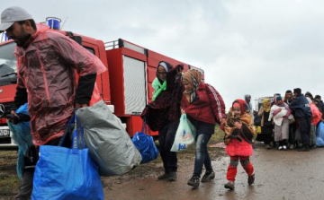 Továbbra is folyamatosan érkeznek a migránsok Horvátországba és Szlovéniába