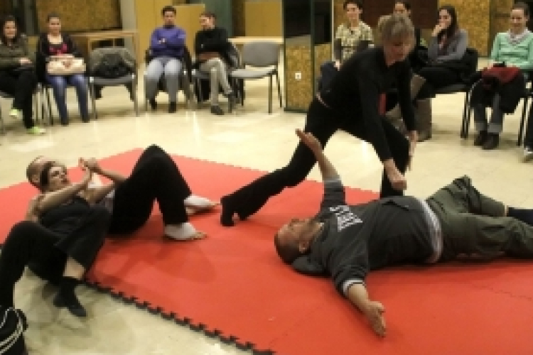 Önvédelemi tanfolyam hölgyeknek