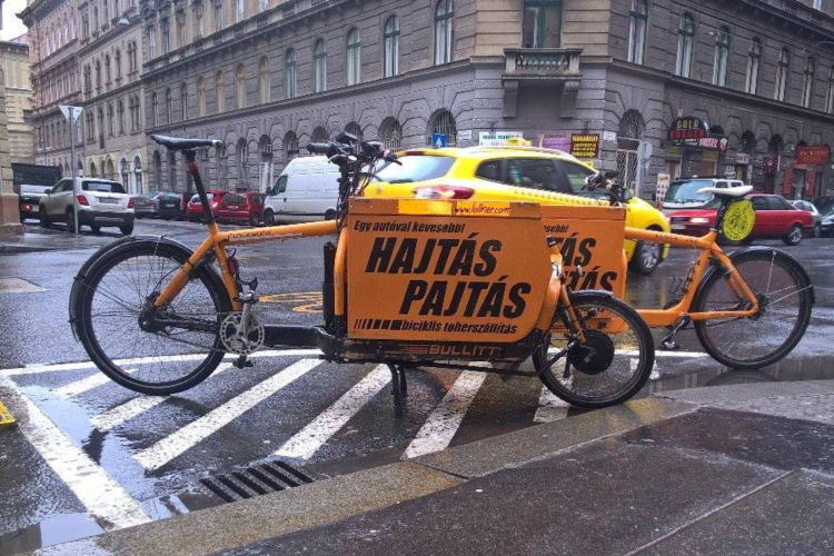 Főpolgármesteri Hivatal: aláírták a Budapesti Kerékpáros Futárok Közlekedésbiztonsági Chartáját