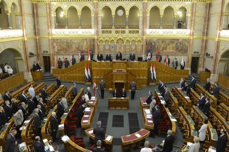 Véglegesítheti az otthonteremtési közösségeket az Országgyűlés 
